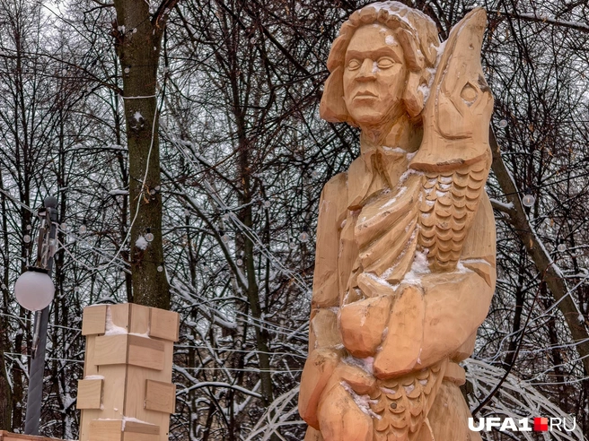 Емеля с рыбой своей мечты | Источник: Булат Салихов / UFA1.RU