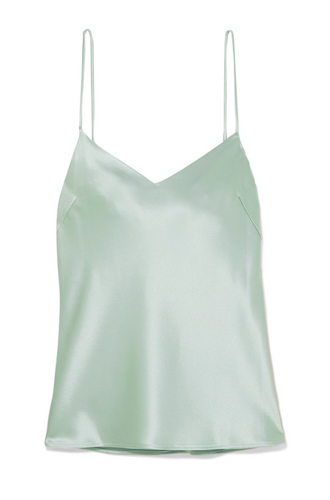 Топ GalvanЦена: 12 450 руб.
Где купить: net-a-porter.com