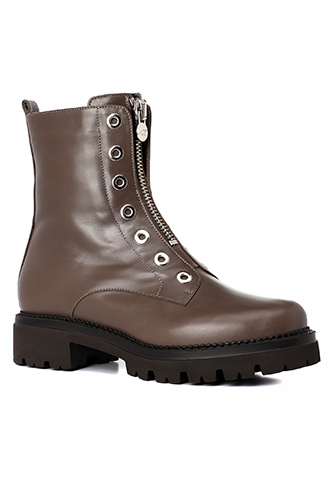 Ботинки Nando MuziЦена: 22 720 руб.
Где купить: rendez-vous.ru