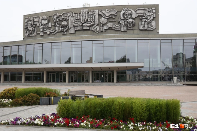 Теперь место театральной студии «Молодежка» займет патриотическое «Движение Первых» | Источник: Владислав Лоншаков / E1.RU