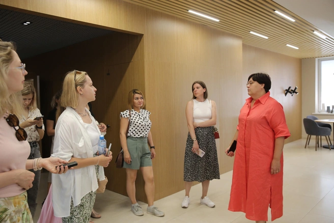 Гости экскурсии — строители и эксперты в области недвижимости | Источник: Александр Рачев