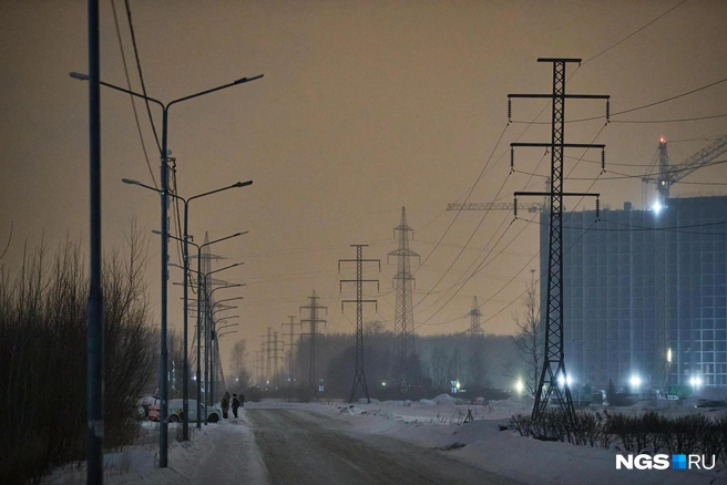 Поставщики электроэнергии иногда просто не успевают за стремительной застройкой микрорайонов | Источник: Александр Ощепков / NGS.RU