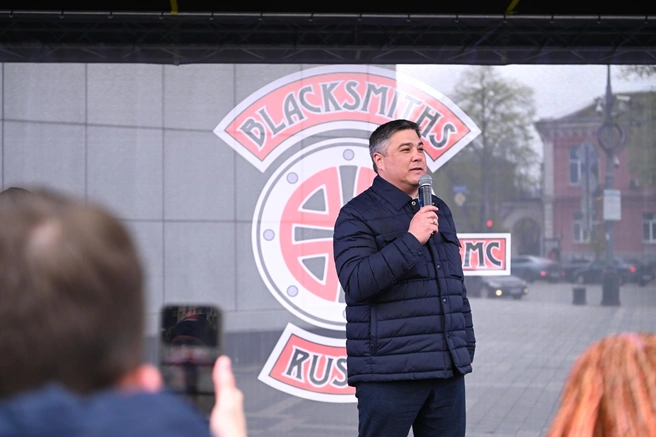 Нетреба выступает на городском мероприятии 12 апреля 2025-го | Источник: Krd.ru