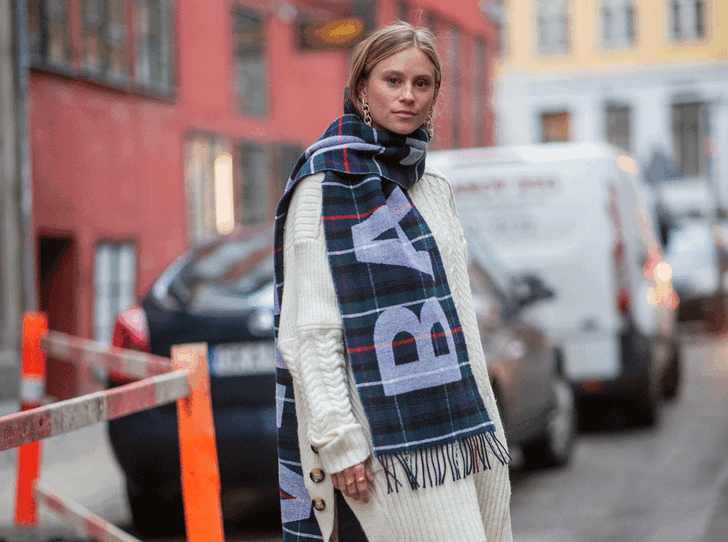 Модные шарфы для зимы 2020: с чем сочетать и как носить