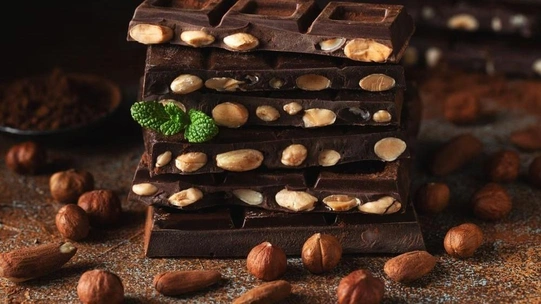 «Шокоголики, общий сбор!»: 8 бьюти-средств с чарующим ароматом какао-масла