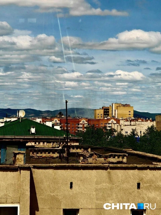 Дым видно из центральной части города | Источник: очевидец