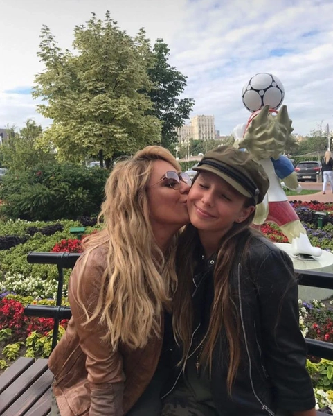 Юлия Началова с дочерью | Источник: Соцсети