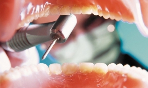 Ученые нашли способ лечить зубы без пломб