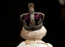 Культ Короны: может ли британская королевская семья на самом деле быть сектой?