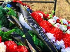 В Байкальске похоронили 14-летнего Ойбека Бондурского — четвертого убитого в массовой резне на вечеринке