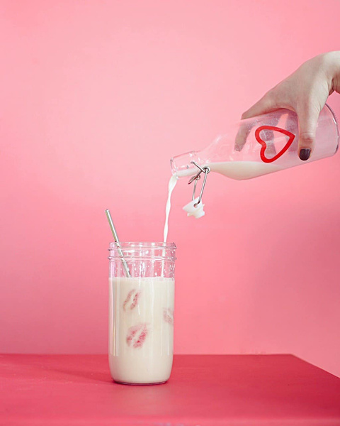 Миф или нет: может ли молоко вызывать акне