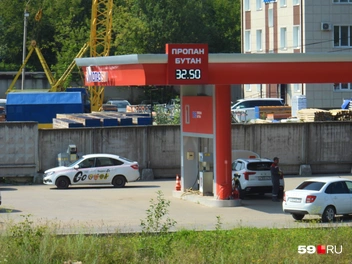 «Логаз» на Коломенской заправляет пропаном и бутаном | Источник: Кирилл Хафизов / 59.RU