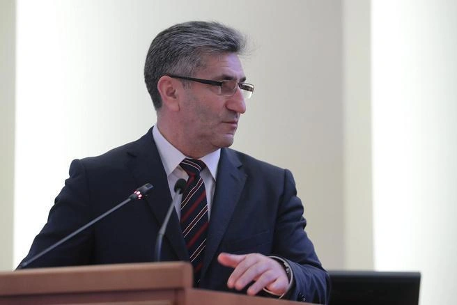 Губернатор Юрий Слюсарь отправил в отставку Самвела Аракеляна в сентябре | Источник: пресс-служба правительства Ростовской области