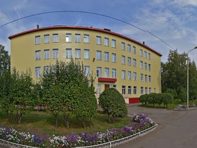 Так выглядит школа № 94 на улице Андрианова, 14/3 | Источник: sh94-omsk-r52.gosweb.gosuslugi.ru
