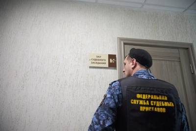 Самарца, протащившего полицейского на авто, отправили в СИЗО