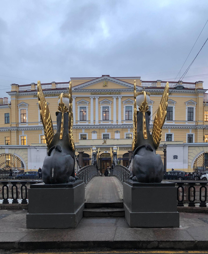 На Новый год в Санкт-Петербург: самые модные заведения и культурные события