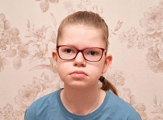 Не вылечить, но улучшить качество жизни. 12-летняя петербурженка нуждается в специальном инвалидном кресле | Источник: семейный архив