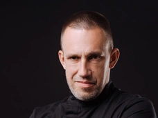 Сильнейший участник «Битвы экстрасенсов» Максим Левин не прошел испытание и чуть не покинул проект