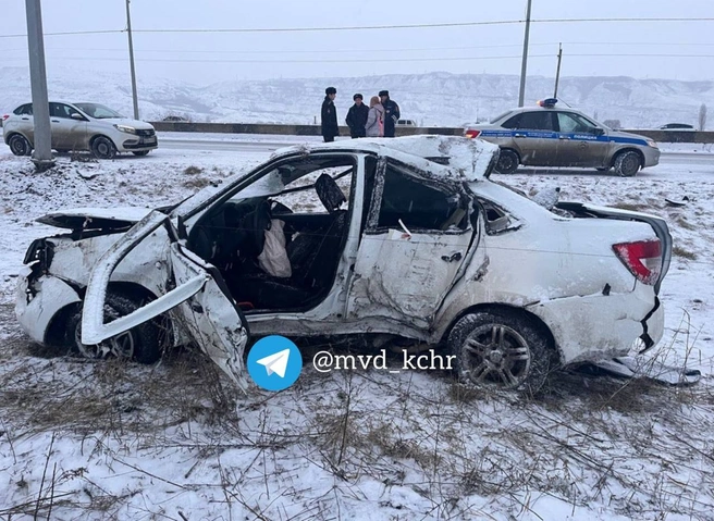 В Карачаево-Черкесии молодые люди попали в страшное ДТП во время стрима | ya62.ru