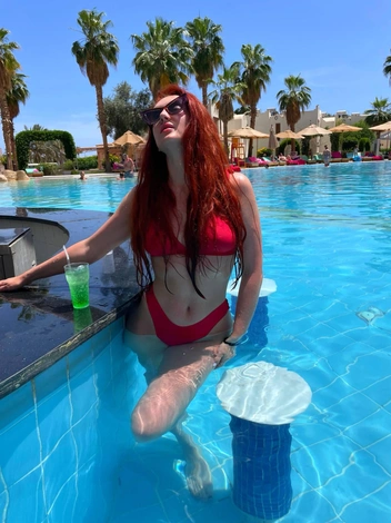 Ей нравится выделяться из толпы  | Источник: Анастасия Литвина