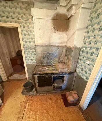 В доме есть печь | Источник: Avito.ru