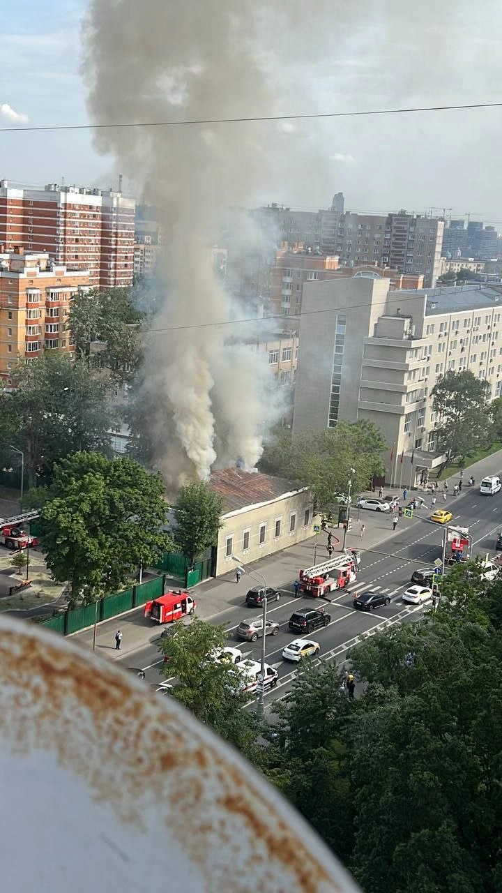 В центре Москвы произошел пожар на Люсиновской улице, 36, строение 1: фото,  видео, подробности - 31 мая 2024 - МСК1.ру