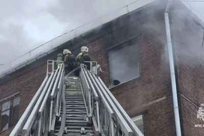 Пожар в тульском доме на Луначарского тушат часами