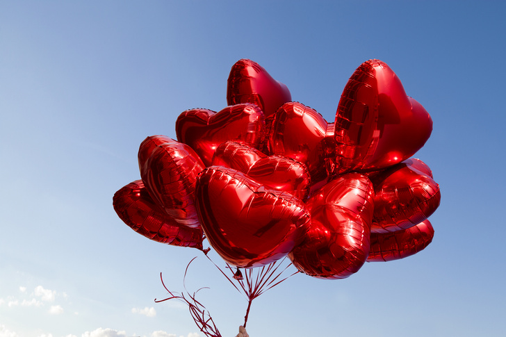 Любовь по Майерсу-Бриггсу: 16 типов личностей и как они влюбляются