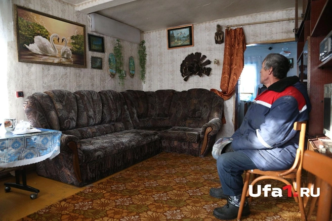 Зимой дом егеря охотники превращали в бесплатную гостиницу. | Источник: Тимур Шарипкулов