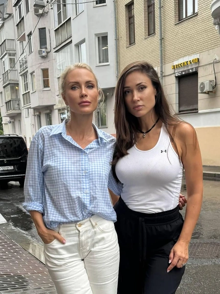 Екатерина Гордон, Елена Товстик