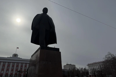 Памятник Ленину восстановлен в Барнауле