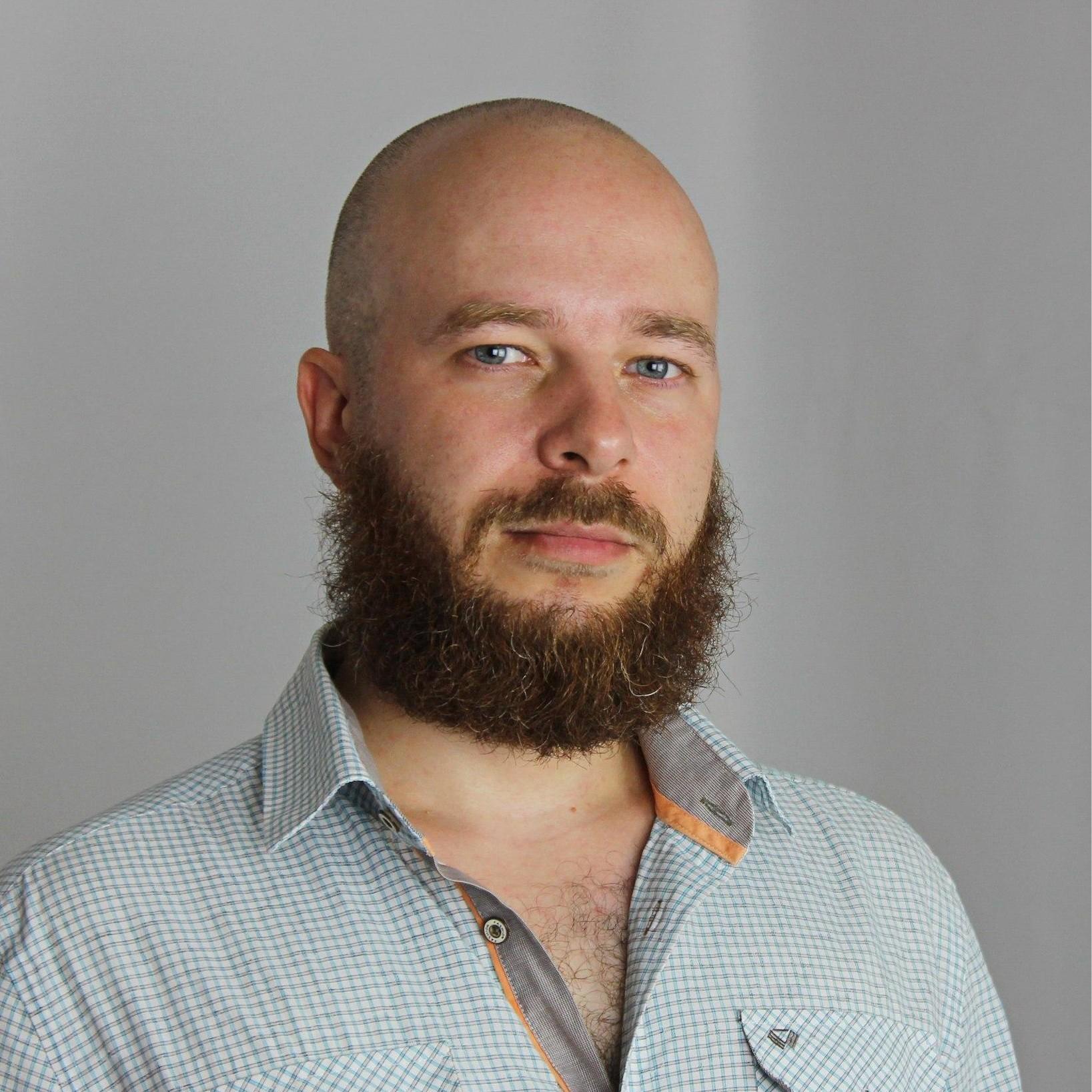 <p>Александр Бирюков</p>