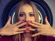 Беременная Ксения Собчак спустила 50 тысяч евро на сумку