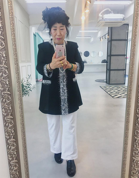 Возраст не помеха: 71-летняя кореянка стала бьюти-блогером