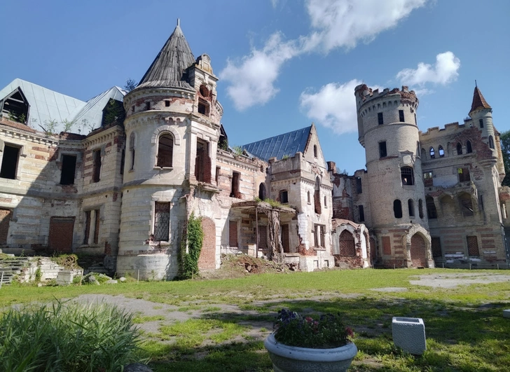 Неоготический замок Храповицкого в Судогде | Источник: Анна Балакина