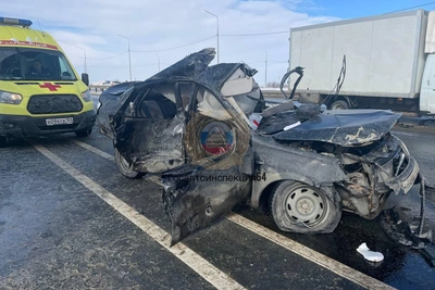 Под Саратовом женщина погибла в ДТП с КАМАЗом и Газелью