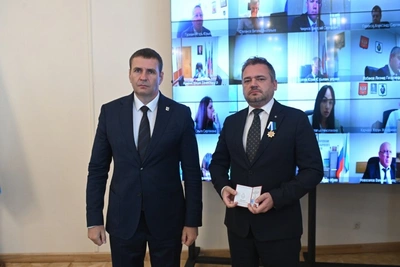 Глава района Лазо получил медаль за доблесть в СВО