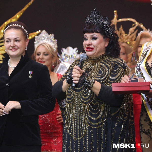 Елена Серова на сцене | Источник: Татьяна Спиридонова / MSK1.RU