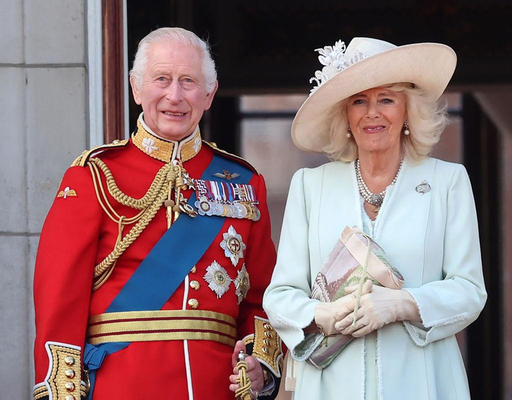 Как прошел парад, посвященный королю Карлу III: трогательные видео Букингемского дворца