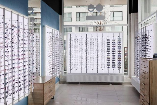 В клинике предлагают подобрать как «классические» очки, так применить новые подходы по сохранению и возвращению зрения | Источник: «Спектр зрения»