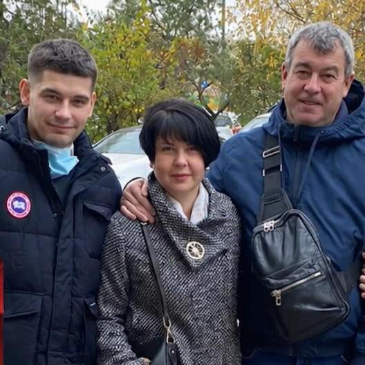 «Чтоб ты сдох»: мать Евгения Цыкина, которого ножом убил ее муж Евгений Савелов, жалеет о последних словах сына