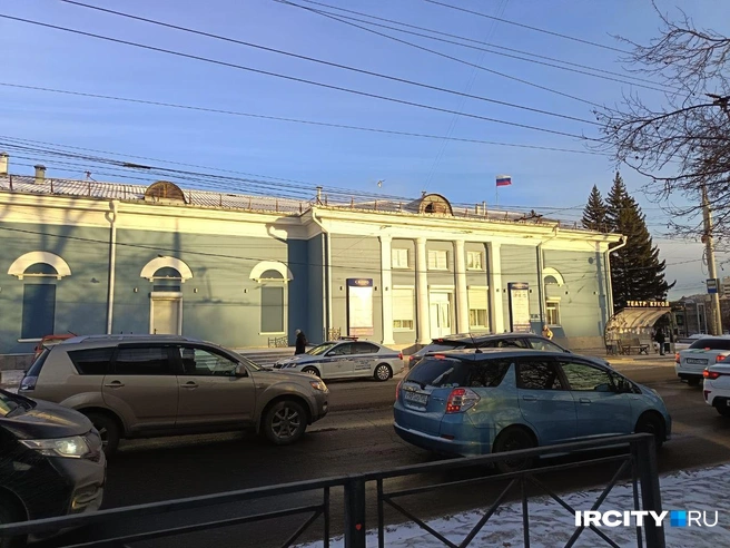 Кортежи из полицейских машин и автобусов курсируют по Иркутску. Что происходит? | Источник: подписчик «ИрСити»