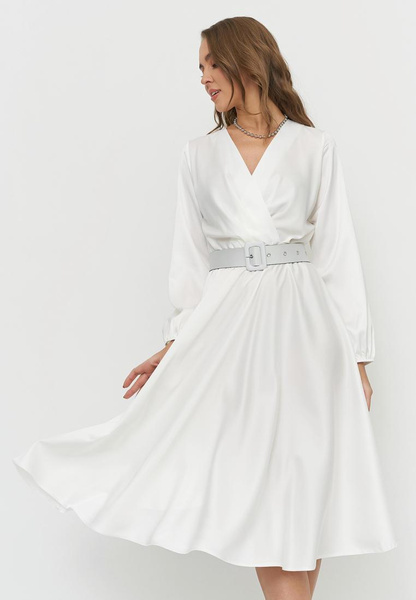 Белое платье А-силуэта