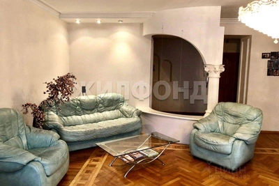 В Новосибирске продают квартиру у оперного театра за 31,7 млн