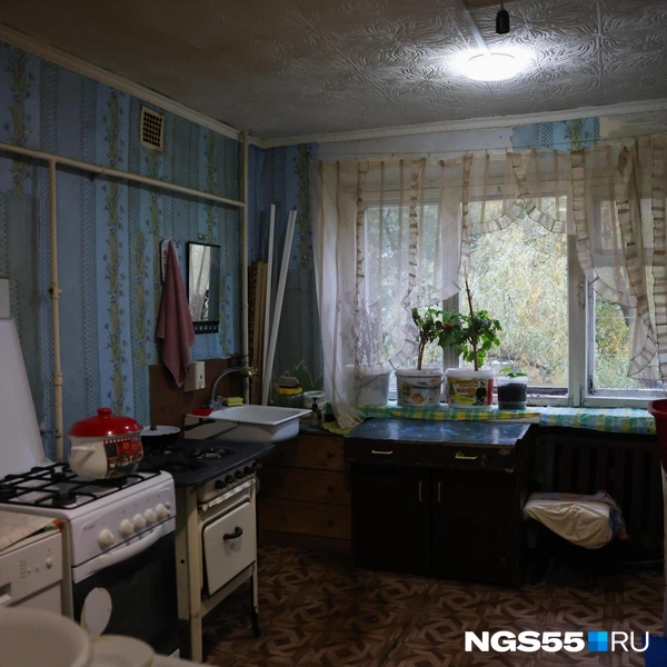 Много мебели&nbsp;— мало места | Источник: Евгений Софийчук / NGS55.RU