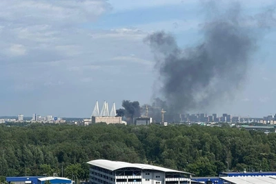 Пожар автобуса на КАД у вантового моста