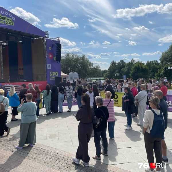 Самое многолюдное место у сцены | Источник: Кирилл Поверинов / 76.RU