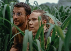 14,8 миллиардов долларов: Скарлетт Йоханссон стала самой кассовой актрисой в истории кино, опередив всех голливудских мужчин