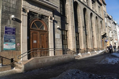 Старейшую поликлинику Омска присоединили к диагностическому центру