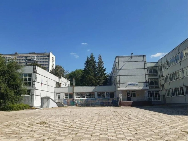 ЧП в престижном лицее Тольятти: школьников и учителей увезли в больницу после распыления перцового баллончика | Источник: Яндекс Карты